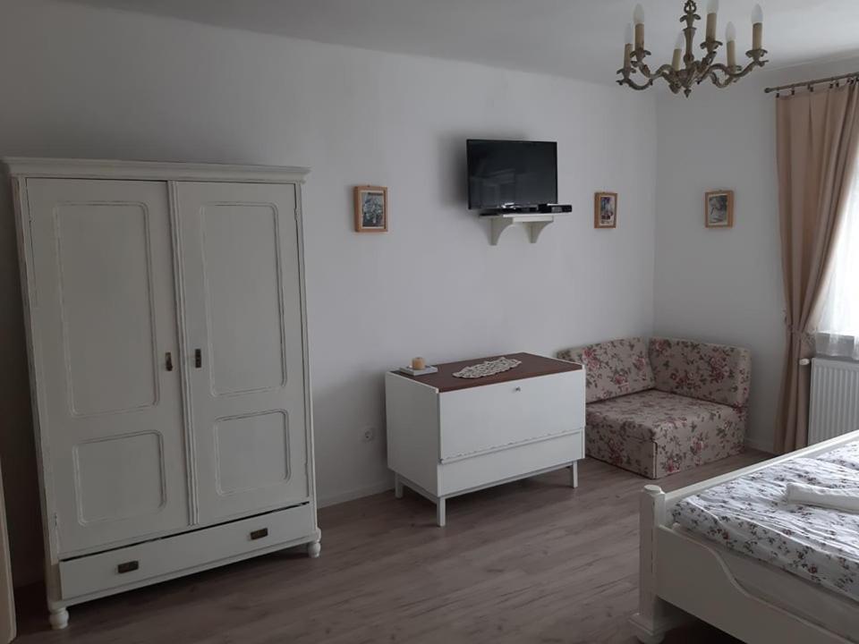 Edina Vintage Vendeghaz Apartment Mosonmagyarovar Luaran gambar
