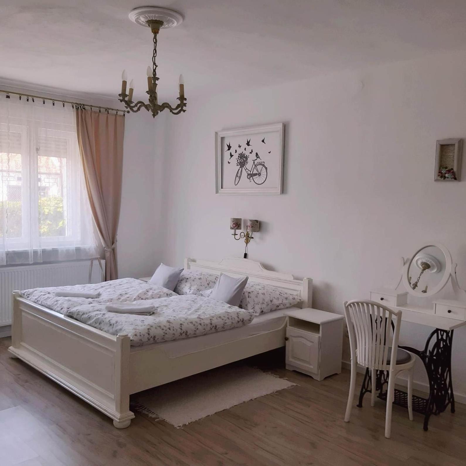 Edina Vintage Vendeghaz Apartment Mosonmagyarovar Luaran gambar